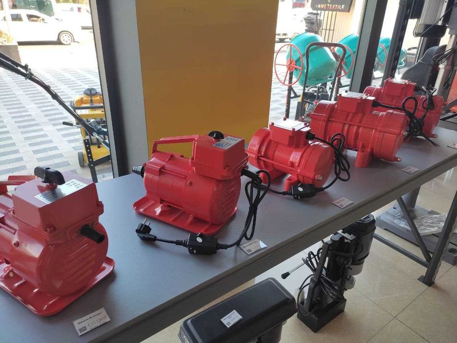 Вибратор площадочный STALKER ИВ-99Е 220В