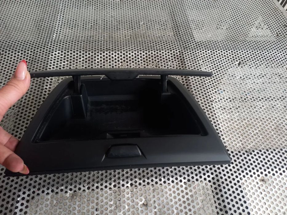 Sertar Bord Torpedou  Bmw  X3 E83 Volan Stanga Dezmembrez - Dezmembrari Arad