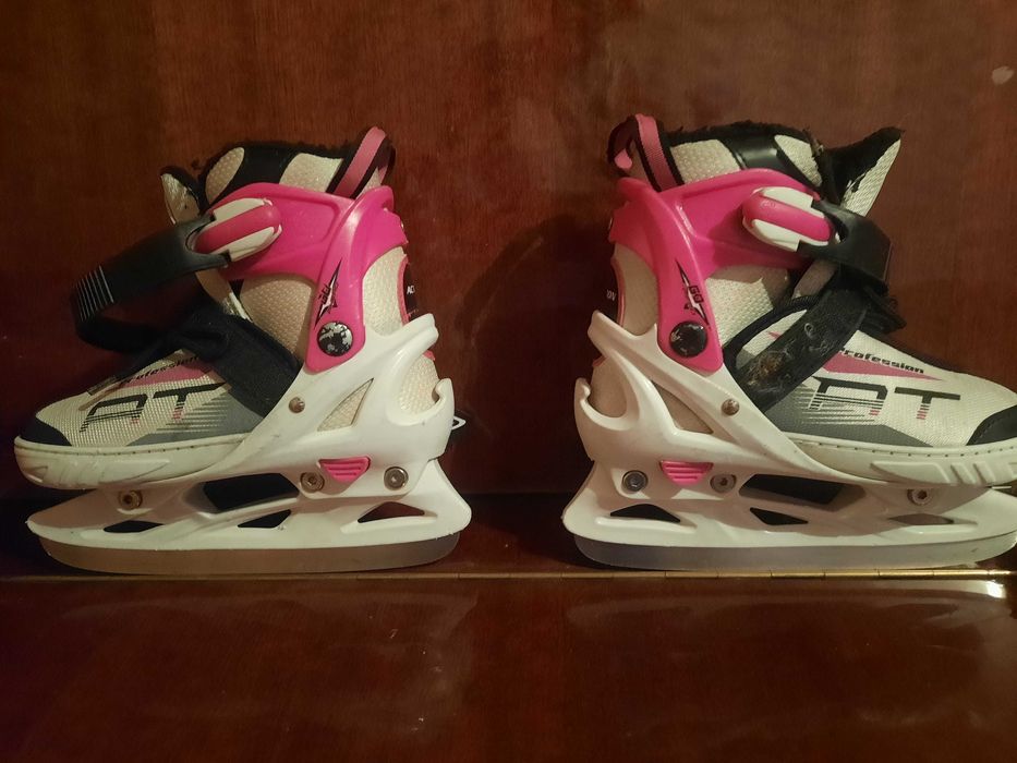 Продам коньки для девочки