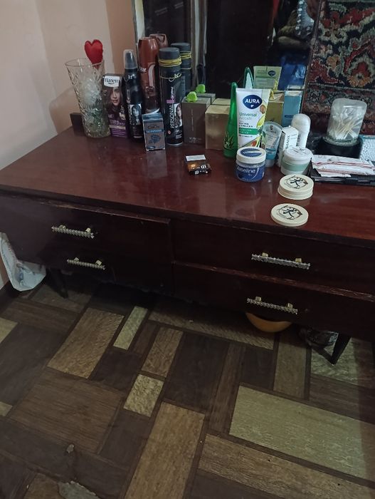 Шифоньер трельяж срочно зеркалом