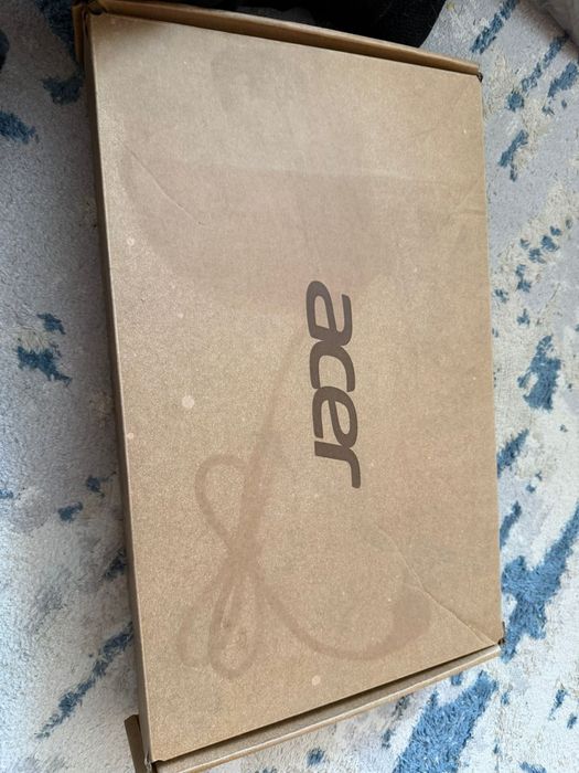 Продаю ноутбук  acer  новый