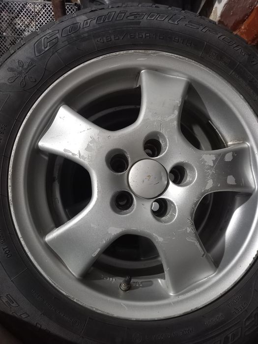 Продам 195/65/15 Кордиант