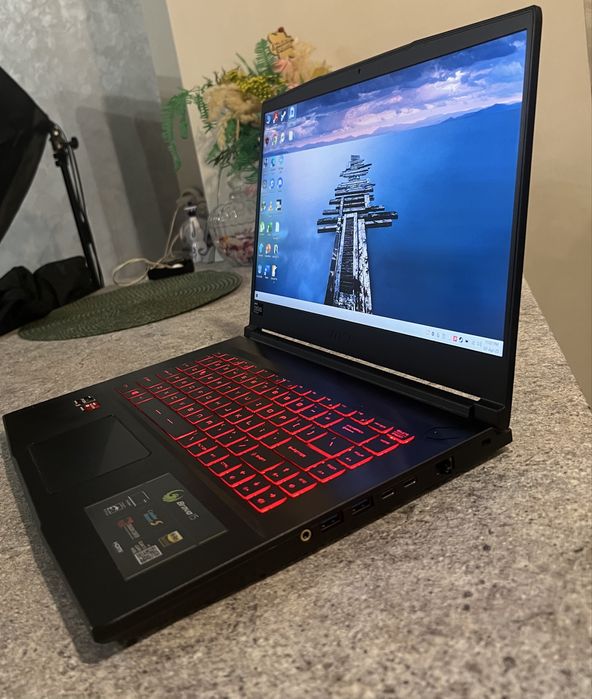 Vand Laptop Msi Bravo 15