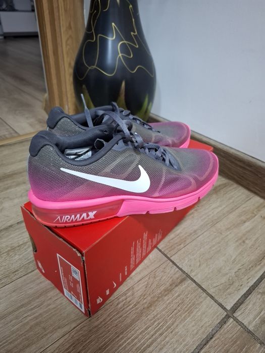 Adidasi nike air max