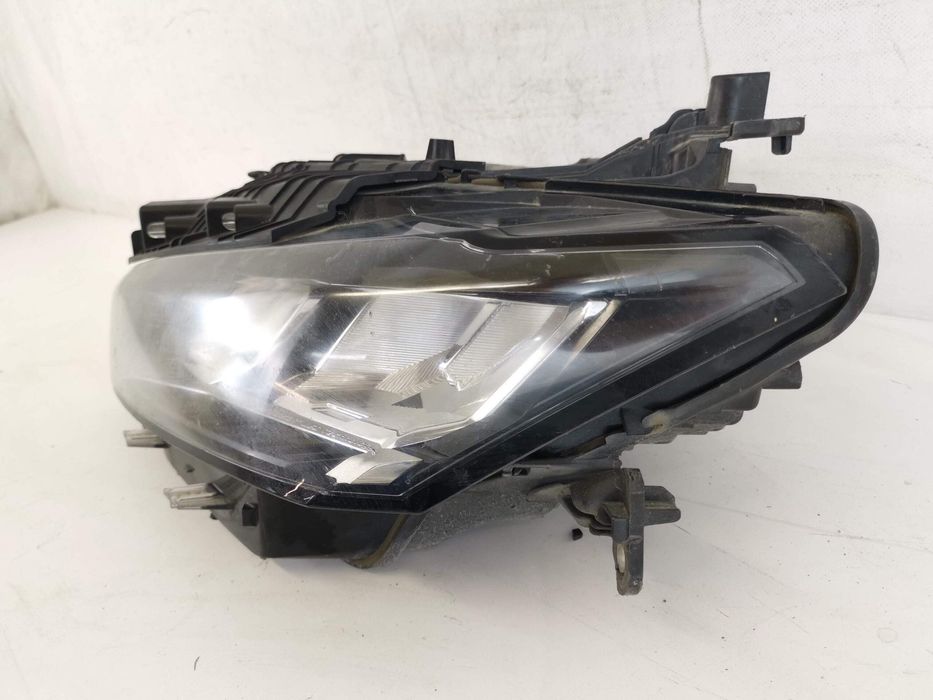 Фар Ляв Пълен Лед Пежо 308 Оригинален / Far Lyav Pulen Led Peugeot 308