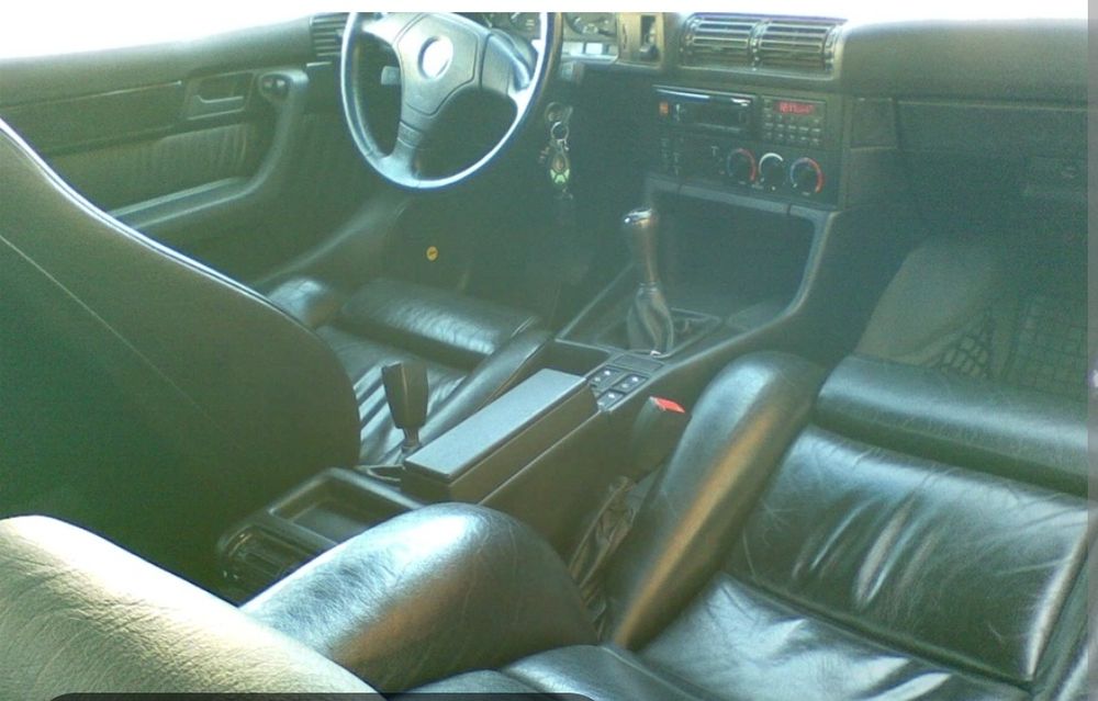 Кассетница на БМВ Е34