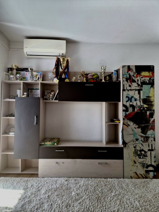 Mobila living/ tineret cu dulap, biblioteca
