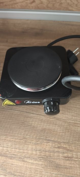 Малък електрически котлон