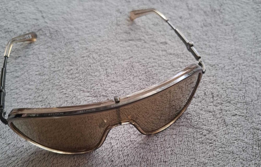 MONCLER  слънчеви очила