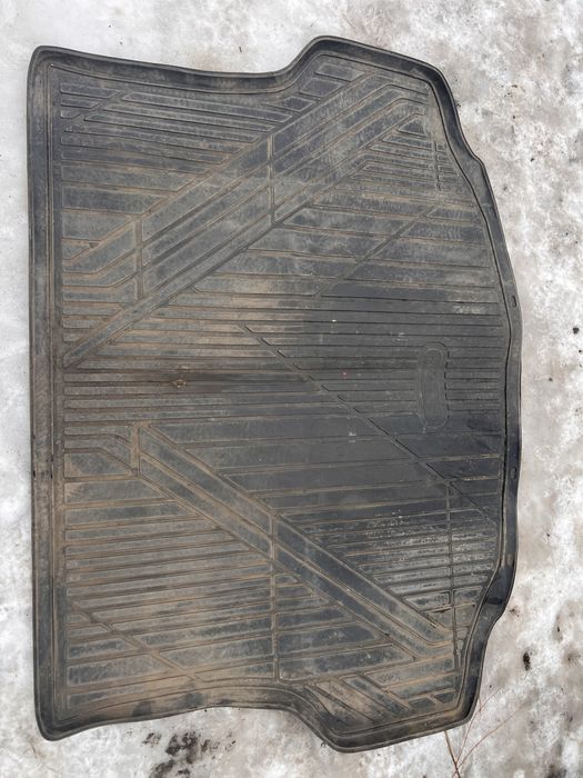 Авто коврик в багажник RAV-4