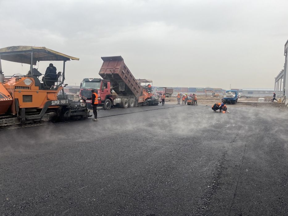 Укладка асфальта.дорожные работы