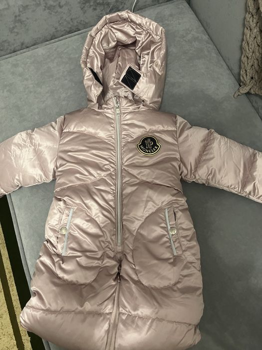 Продам детский зимний комбенизон 92р