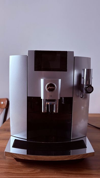 Aparat de cafea - JURA E8 type 760