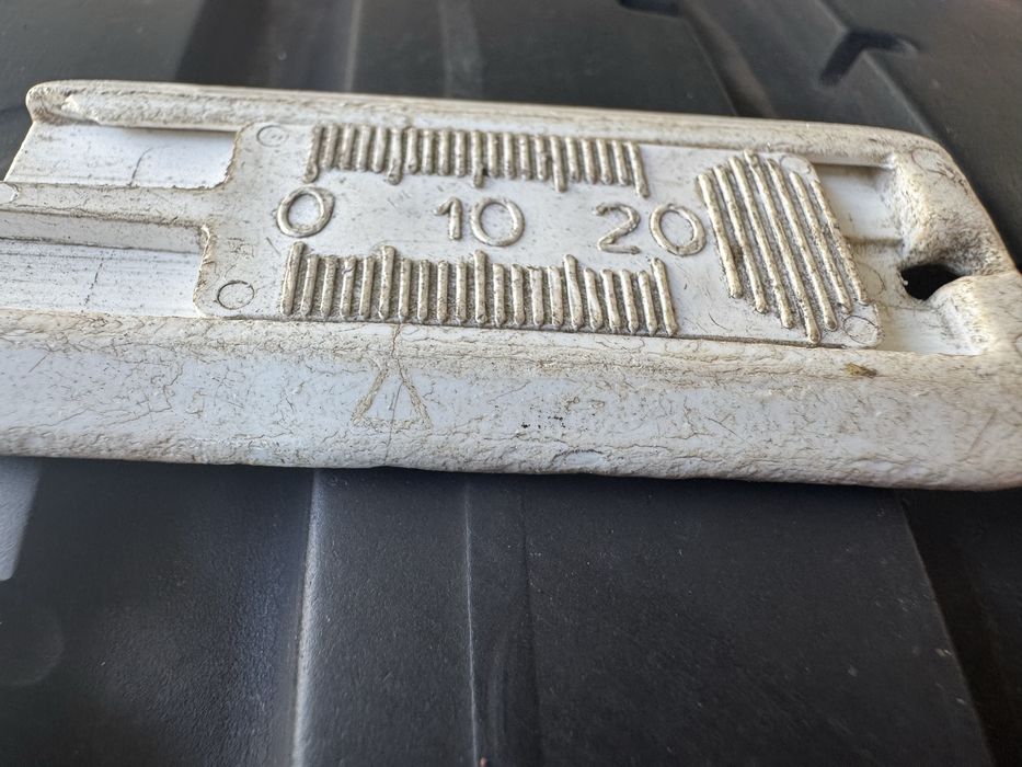 Пирели 255/40/19 дот 20 6мм