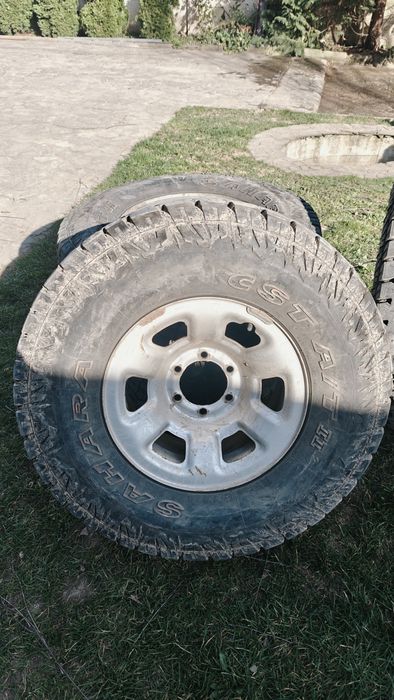 Vând , schimb Roti , cauciucuri Toyota Hilux