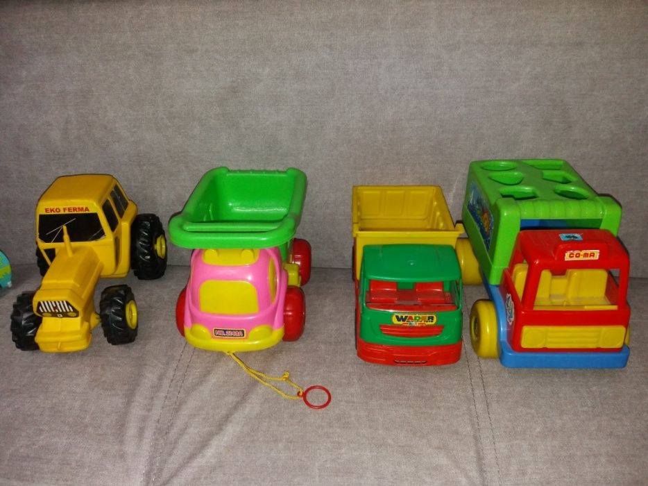 Робот, машинка игрушки по 2000тг