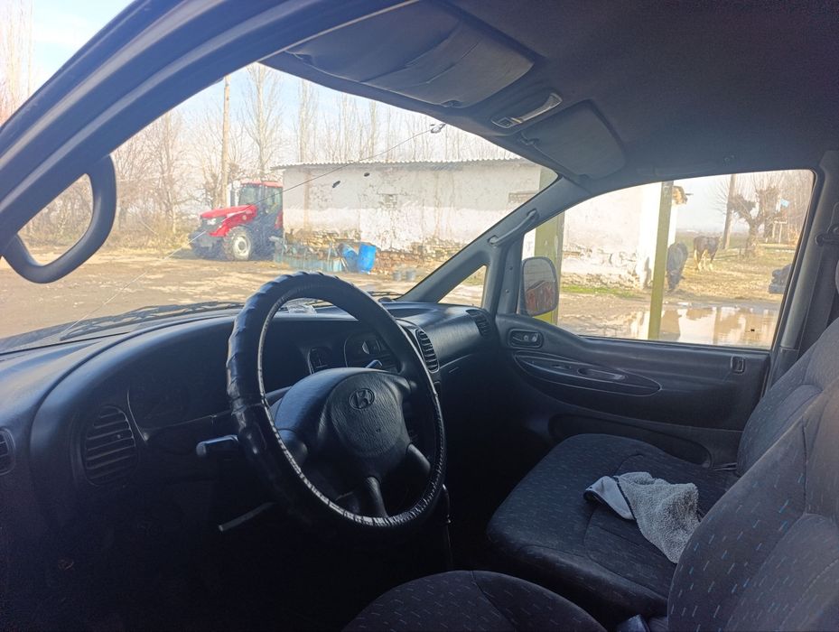 Gruzavoy moshina sotiladi