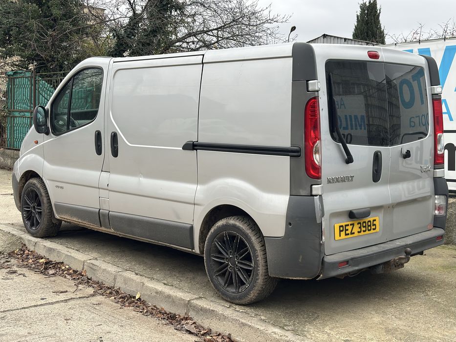 Рено трафик 2.0дци 115 на части / renault trafic 2.0dci 115