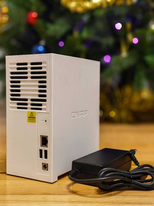 QNAP TS-233 NAS-сервер продам