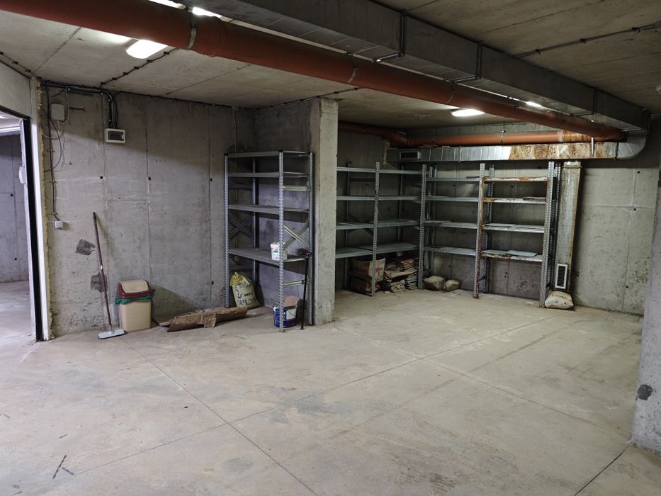 Дава се под наем Гараж / Паркомясто в София, м-т Гърдова глава - 58 кв.м за 298.86 € - Снимка #2