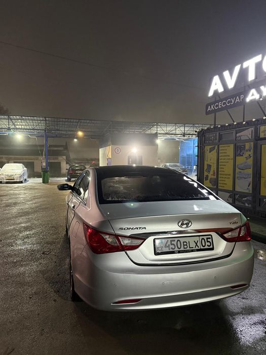 Hyundai sonata 2010