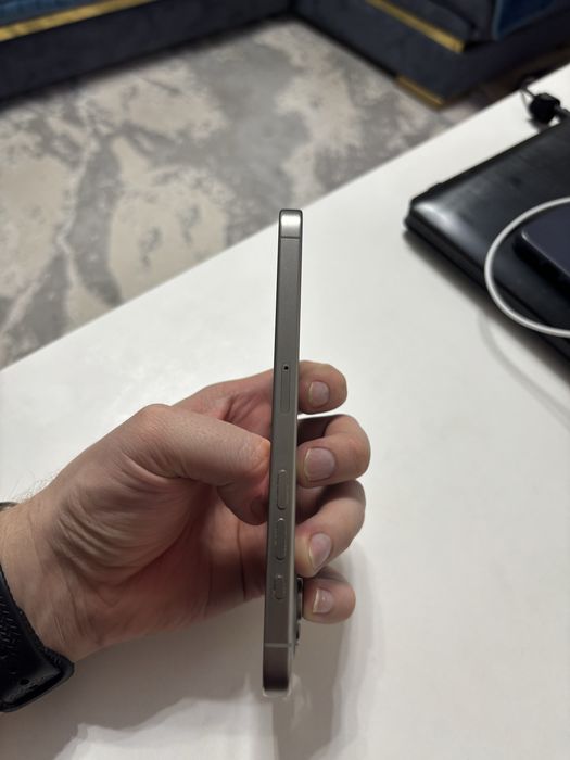 Iphone 15 pro max 512gb серебристый