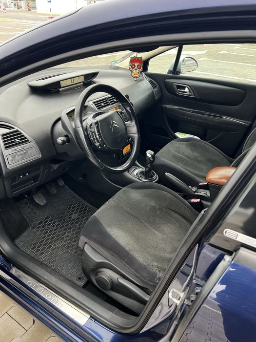 Citroën C4 Exclusive – 1.6 HDi