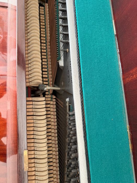 Продавам ноктюрно пиано Тверца