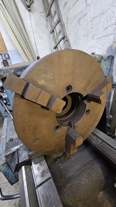 Продам 1м63 токарку