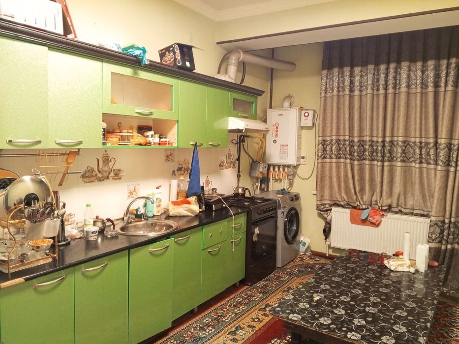 1 xonalik kv sotiladi 4 etaj 44 kv