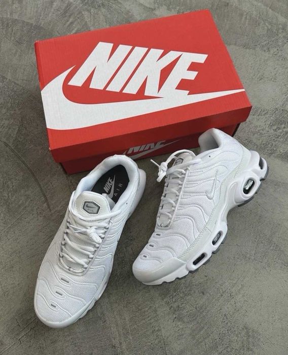 ПОПУЛЯРЕН Nike AirMax TN PLUS PREMIUM Triple White от/до 36-46 размер
