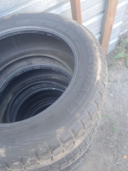Зимние шины продам срочно