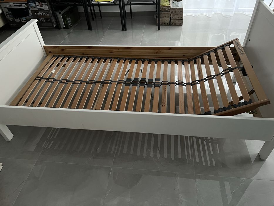 Vand pat din lemn masiv Ikea 90x200