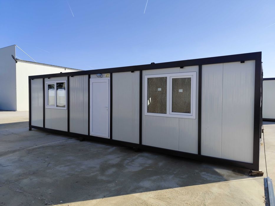 Жилищни контейнери 600/900 см със санитарен възел и кухненски бокс