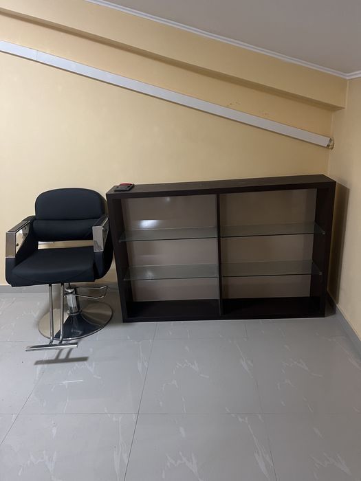 Post & scaune barber,scaun pedichiura,masa manichiura,scaun coafor