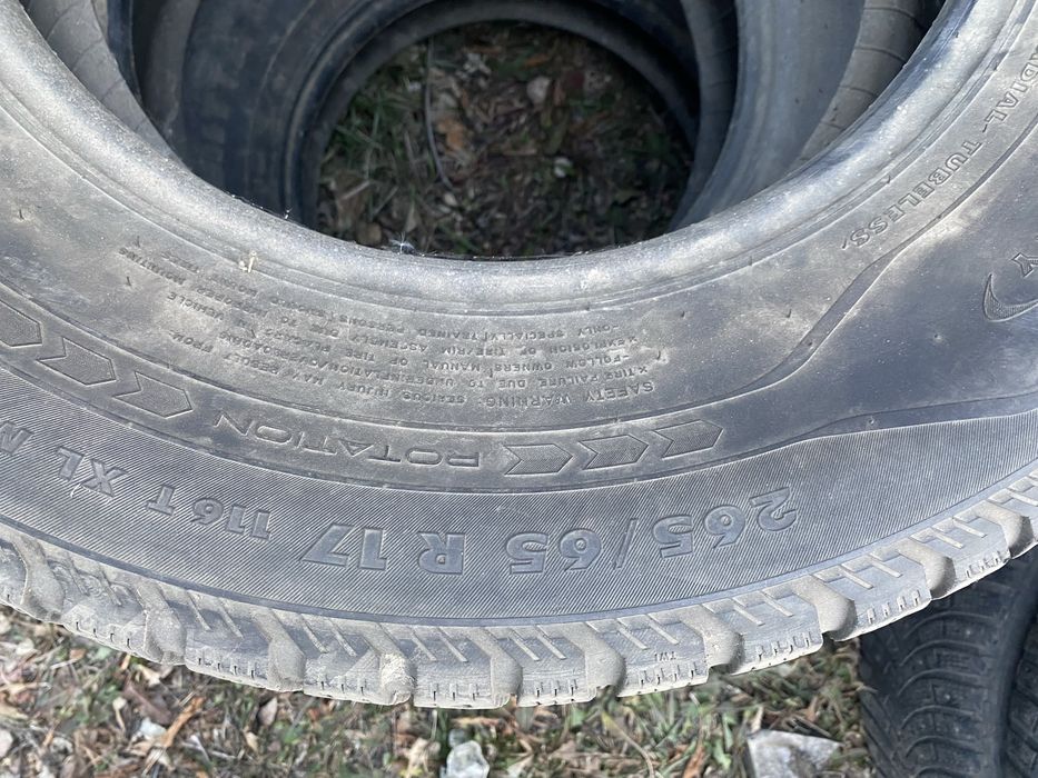 На 17 265/65 Нокия  2 шт в нал