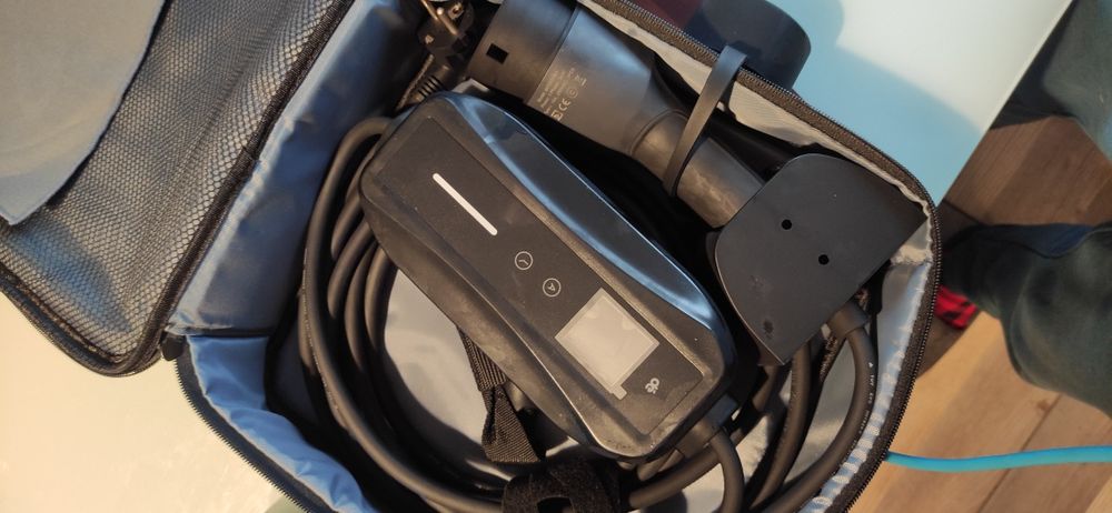 Incarcator masina electrica