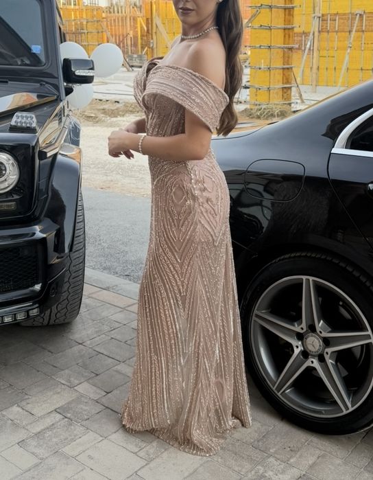 Официална дълга рокля