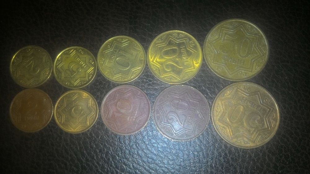 2 комплекта тиыны