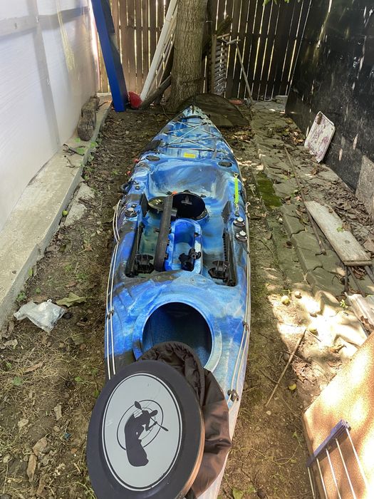 Caiac angler Galaxy Kayak sit on top rigid 1loc