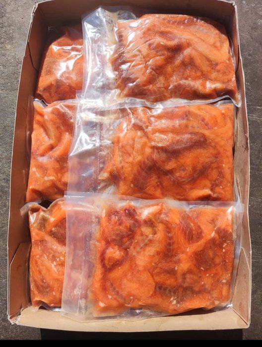 Кусочки малосольной семги