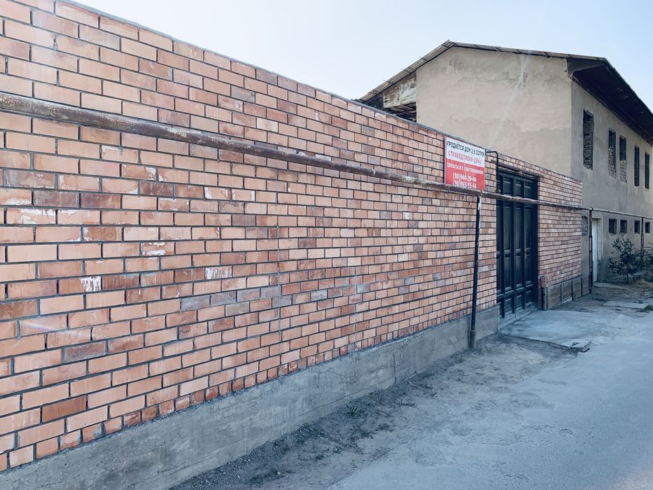 Продаю свой торцевой участок 3,5 сотки на стадии (строительство 40%)