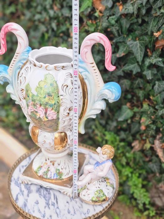 Комплект порцеланова урна и ваза - Capodimonte
