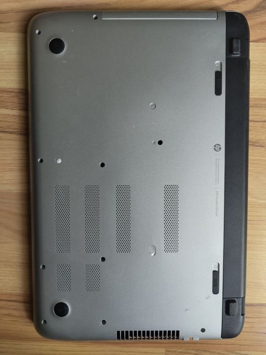 Laptop HP  Pavilion  15- P239sa