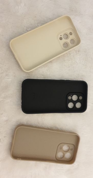 Huse noi noute impecabile iphone 14 pro textura zebra bej cremi