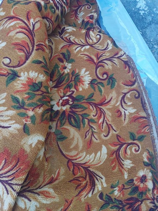 Продам ковры б/у и паласы.