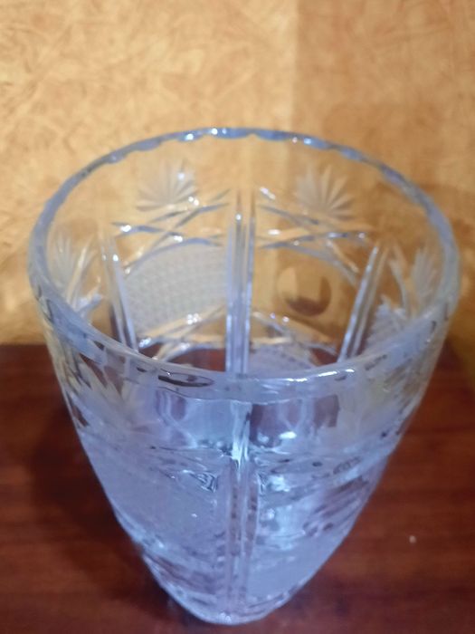 Югославский хрусталь, красивая винтажная ваза, в идеальном состоянии,