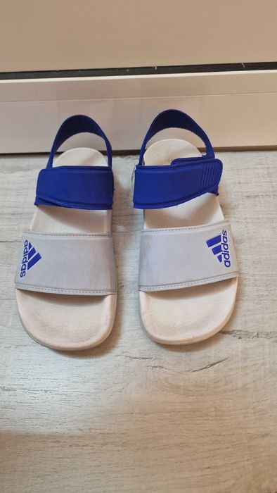 Adidas 34 номер Детски оригинални сандали за момче