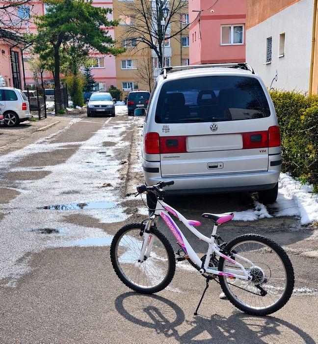 Vand bicicleta fete.