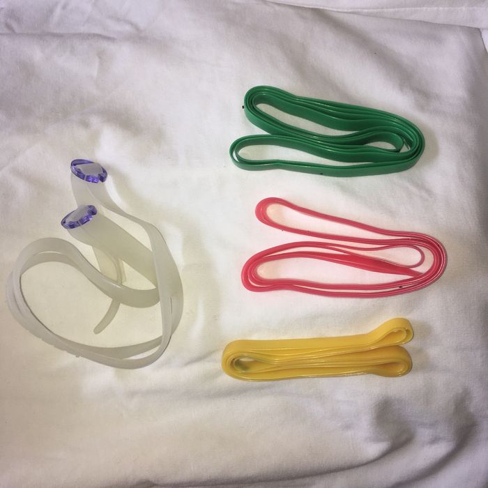 Для плавания шапочка, резинки